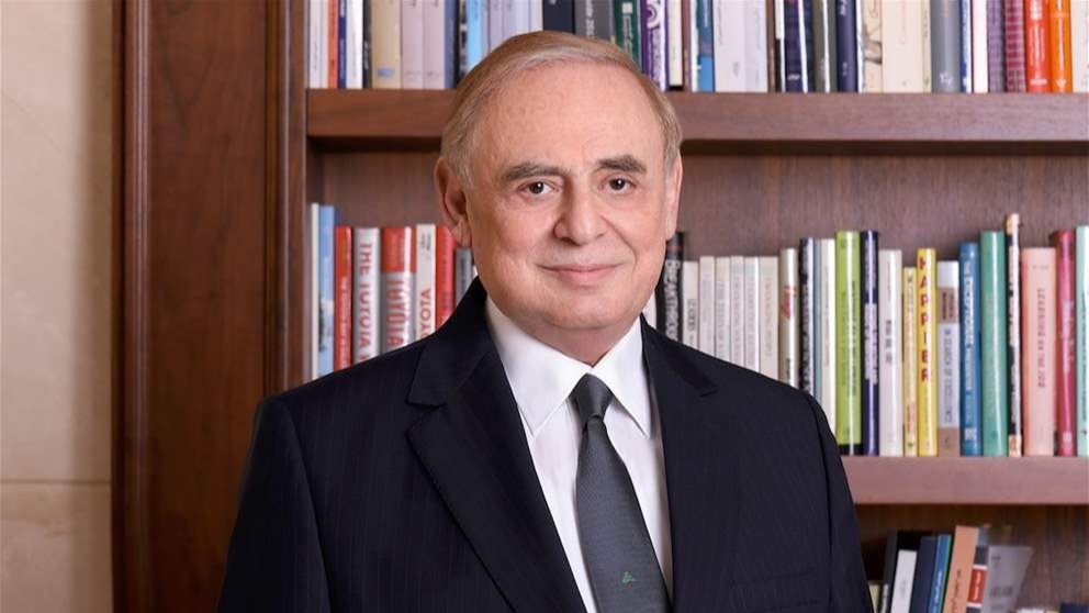 فريد البستاني يتابع أعمال التزفيت والصيانة على طريق كفرحيم – دير القمر