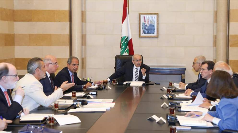 "كهرباء لبنان" نحو شركة جديدة.. وحقوق العاملين على طاولة سلام