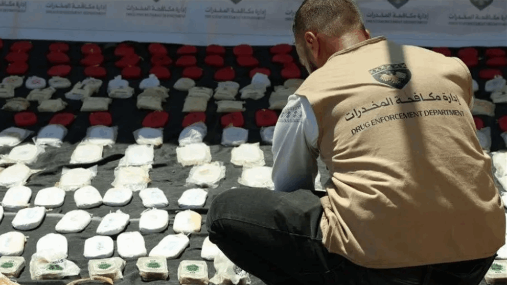 سوريا تضبط "كبتاغون وGPS وحشيش مُخدّر".. أين الوجهة؟ 