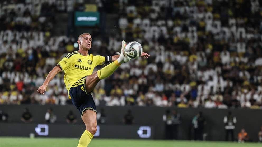 فيديو - لفتة إنسانية من رونالدو مع لاعب الخصم