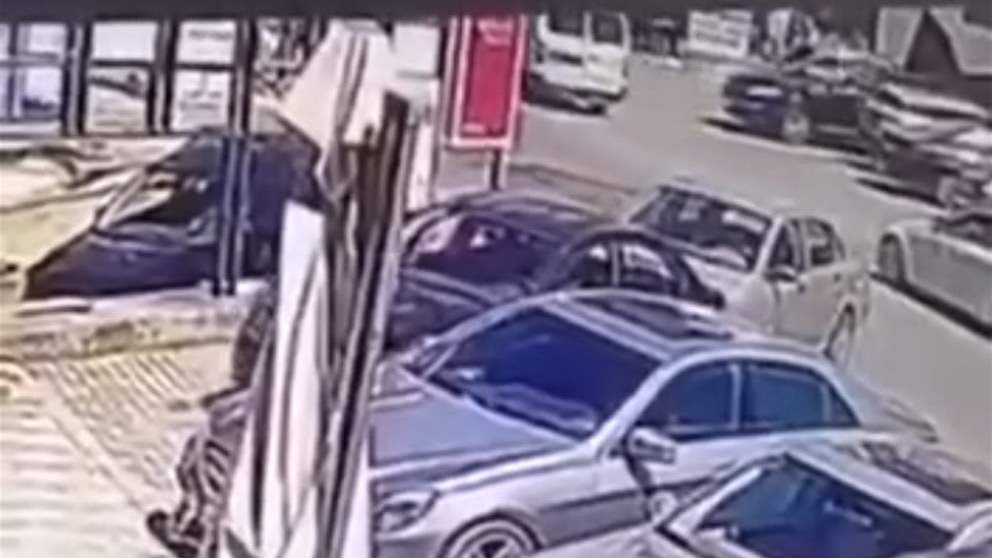 "سكّرت عليها".. وهكذا تمّت المعالجة (فيديو)