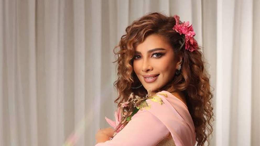 بعد حفلها في دمشق.. وعكة صحية مفاجئة تُصيب أصالة وتمنعها من لقاء الناجيات من سجون الاسد