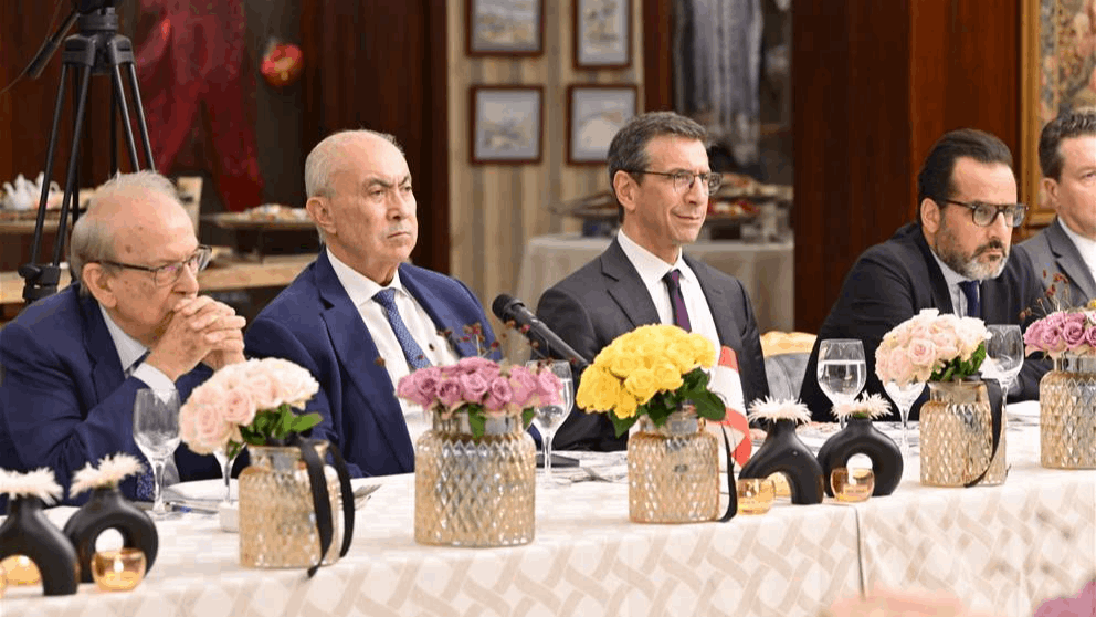 وفد صندوق النقد على مائدة مخزومي: مسؤوليتنا تأمين تعافي لبنان واستعادة ثقة شعب