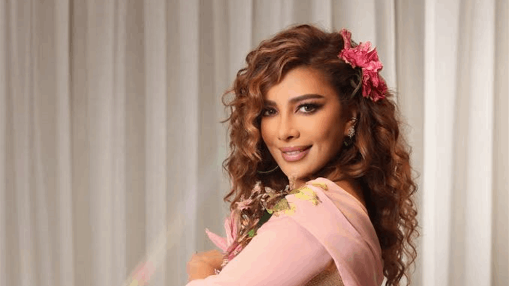 أصالة تواصل حصد أصداء عودتها إلى سوريا.. رسالة محبة من كندة علوش