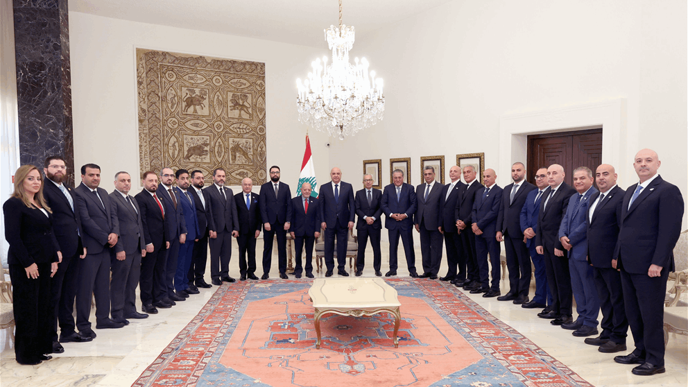 عون: زيارة الوفد السوري مؤشر إلى سلامة العلاقة بين البلدين