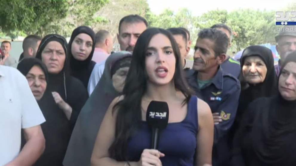 مباشر من صور.. مراسلة "الجديد" تواكب اعتراض النازحين على إخلاء المدارس