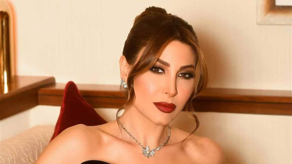 يارا تخطف الأنظار بإطلالة ذهبية ساحرة.. أناقة وفخامة في أحدث ظهور لها