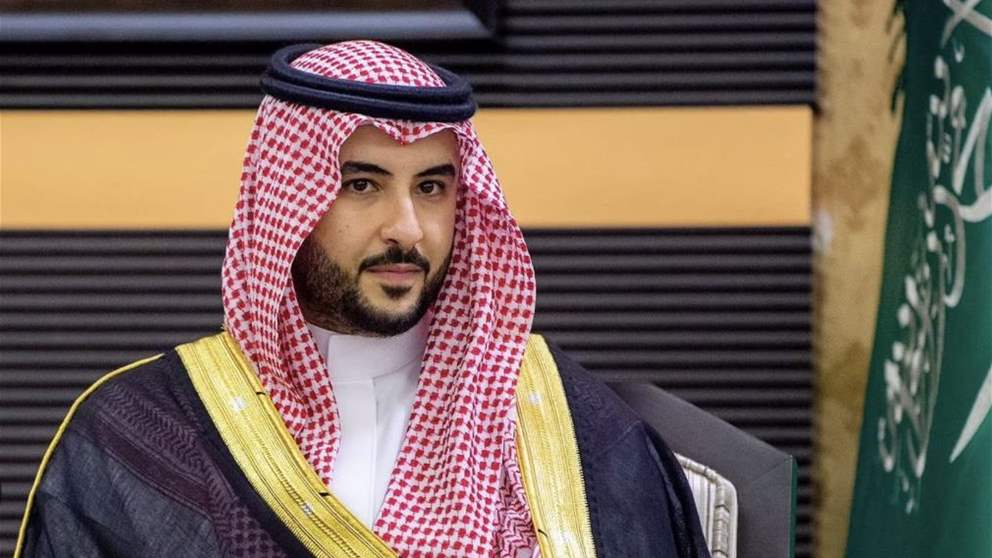 وزير الدفاع السعودي يدعو نائب رئيس الإمارات لزيارة المملكة
