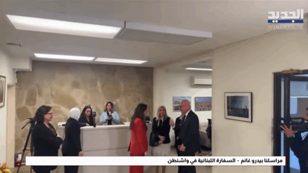 وزير الخارجية يوسف رجي يفتتح إصدار أول جواز سفر بيومتري في السفارة اللبنانية في واشنطن