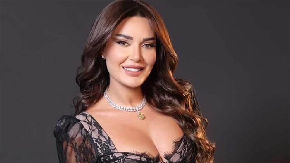 كريستيانو يرافق والدته سيرين عبد النور إلى التصوير ويسرق الأضواء في الكواليس