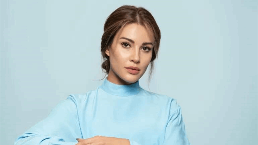 "أنت من سيدفنني".. كلمات صادمة قالتها نجمة "شراب التوت" لوالدها قبل وفاتها بيوم!