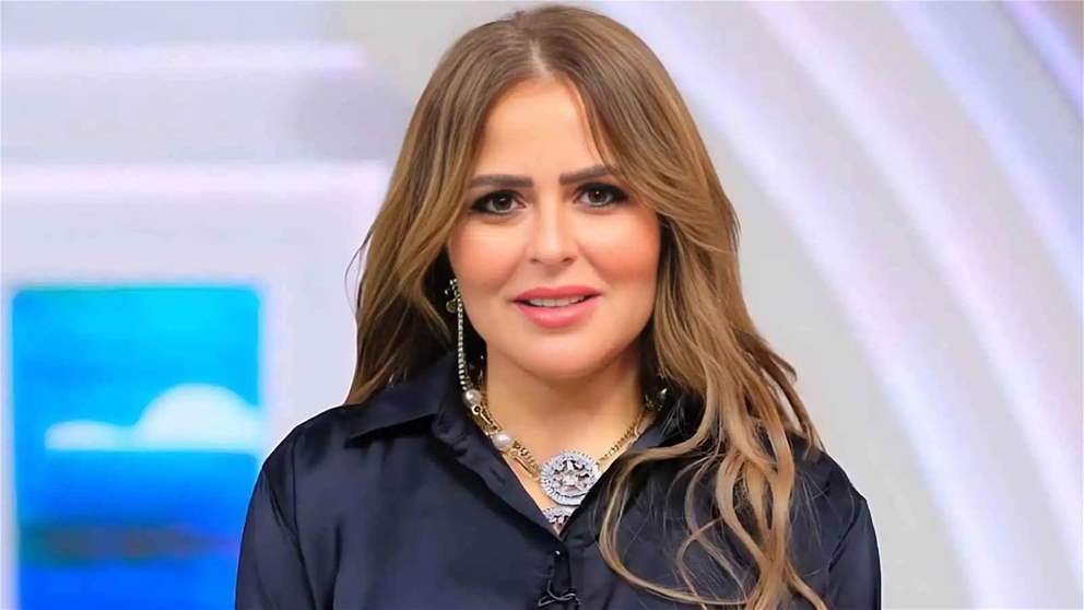 Maha El Soghayar Appears in a Hijab Again and Asks for Prayers for Her Son Yassin El Sakka After a Health Problem