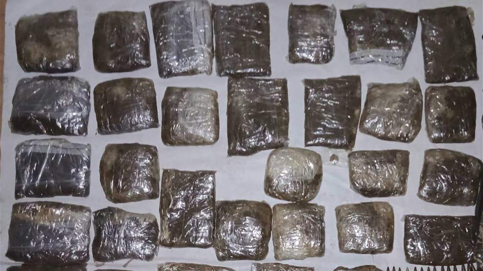 مداهمات في بعلبك.. ضبط آلاف حبوب الكبتاغون وإتلاف 14 خيمة ماريجوانا