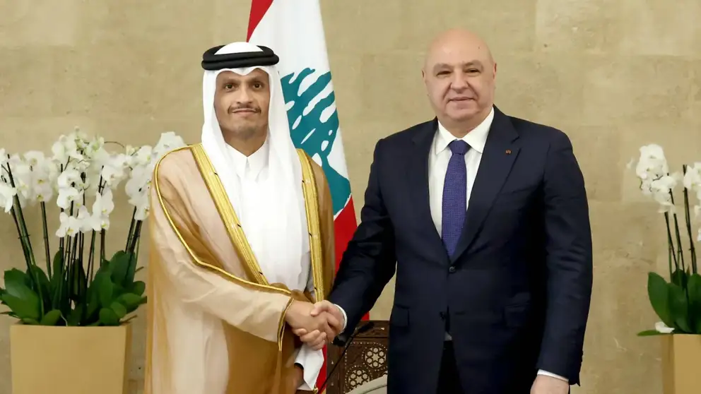 رئيس وزراء قطر يقدم للبنان مشروعاً كاملاً لانتاج الكهرباء | شاهد التقرير 
