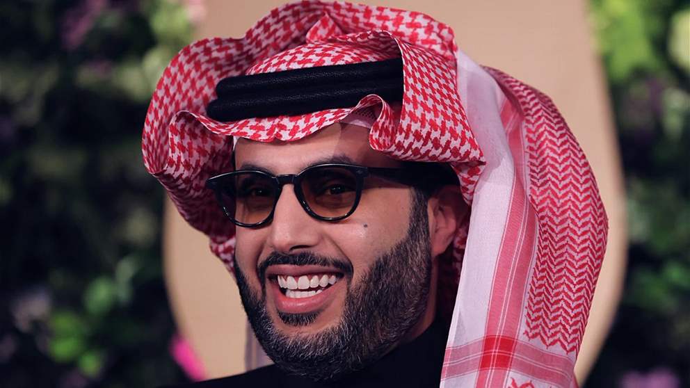 المستشار تركي آل الشيخ يعلن عن حفل استثنائي يجمع فضل شاكر وابنه محمد للمرة الأولى في السعودية