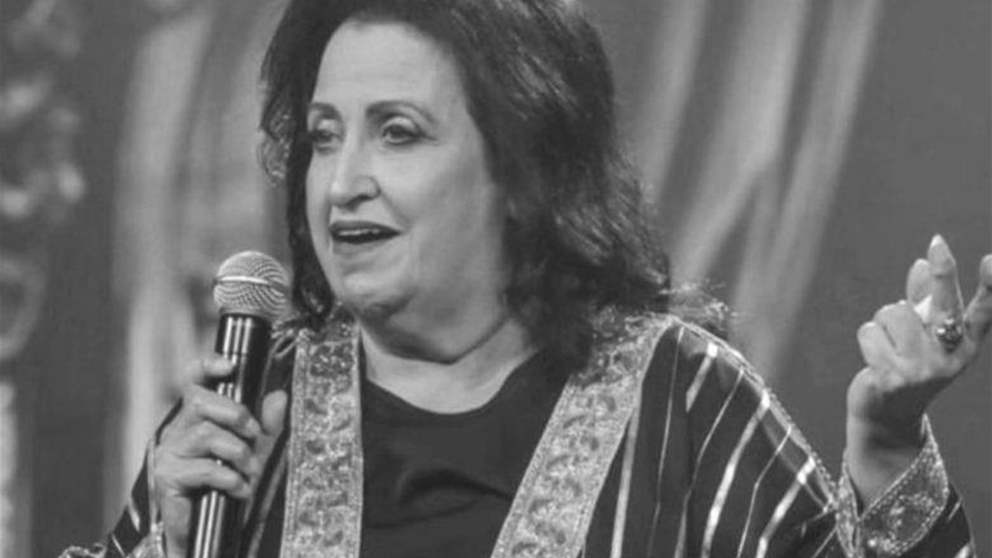 حزن ودموع في وداع آمال البكوش.. مشاهد مؤثرة من جنازتها