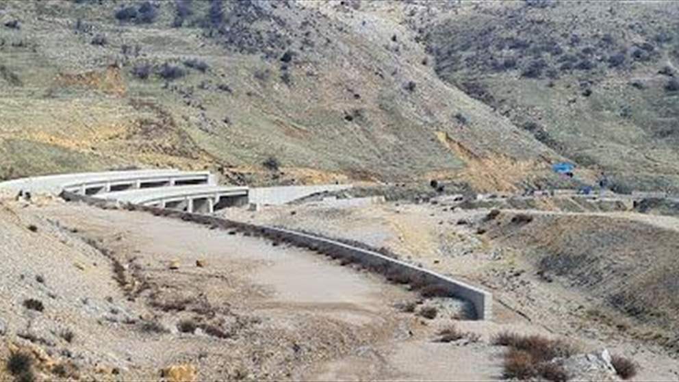 إلى سالكي طريق ضهر البيدر.. انتبهوا 
