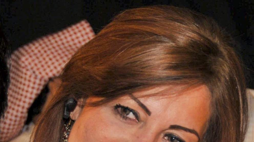 الفنانة منى عبد المجيد تكشف معاناتها بعد إصابتها بجلطتين وتعاتب زملاءها: "ما حدا سأل عني"