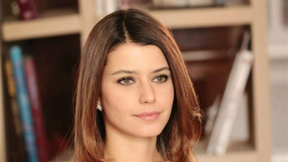 حمل النجمة التركية بيرين سات بطفلها الأول!  تصريح لها يثير التساؤلات وهذه الحقيقة