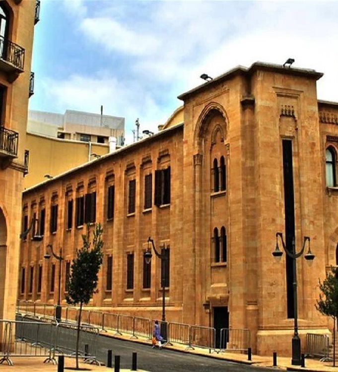 جلسة مناقشة الحكومة.. وجولة السفير الأميركي في الجنوب 