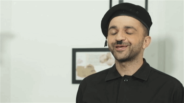 الفيديو الكامل