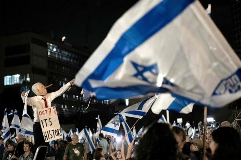 قبل أيام من الانتخابات.. الآلاف يتظاهرون ضد نتنياهو